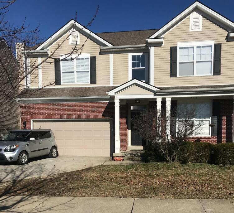 Cute 2-Brm Walkout Apt With Pool Table And Theater Apartment Lexington Exterior photo